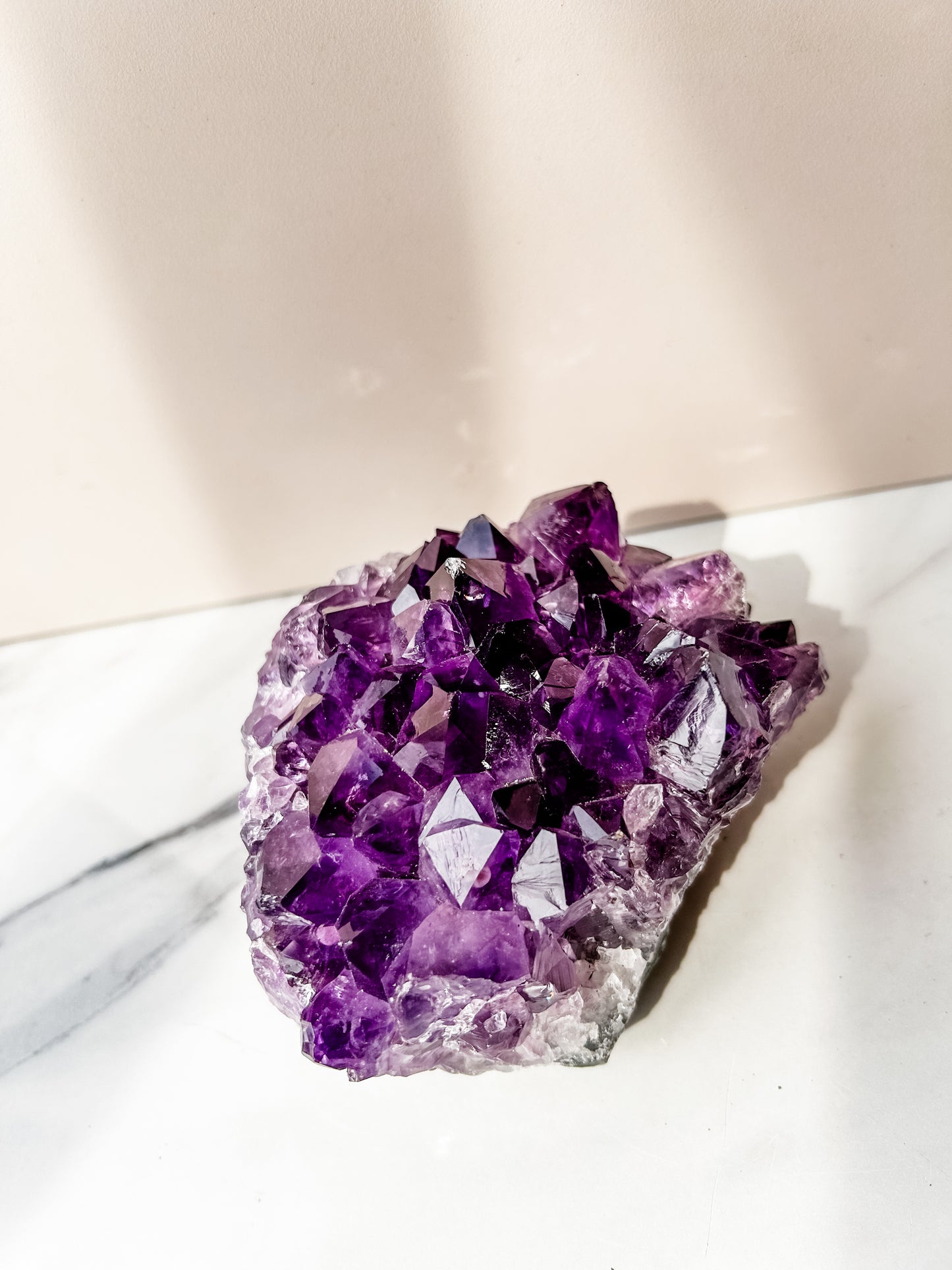Amethyst Cluster L (848g) AAA Quality