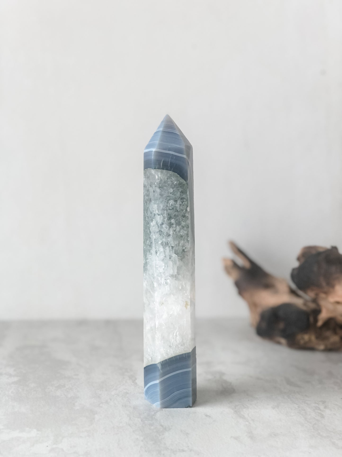 Botswana Agate Tower L (20.5cm)