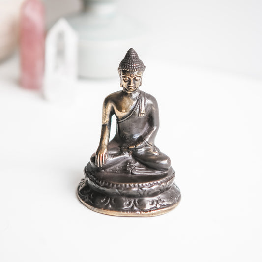 Sitting Buddha Brass Statue - Oxidized Brass