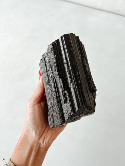 Black Tourmaline Raw XL (1.3kg)